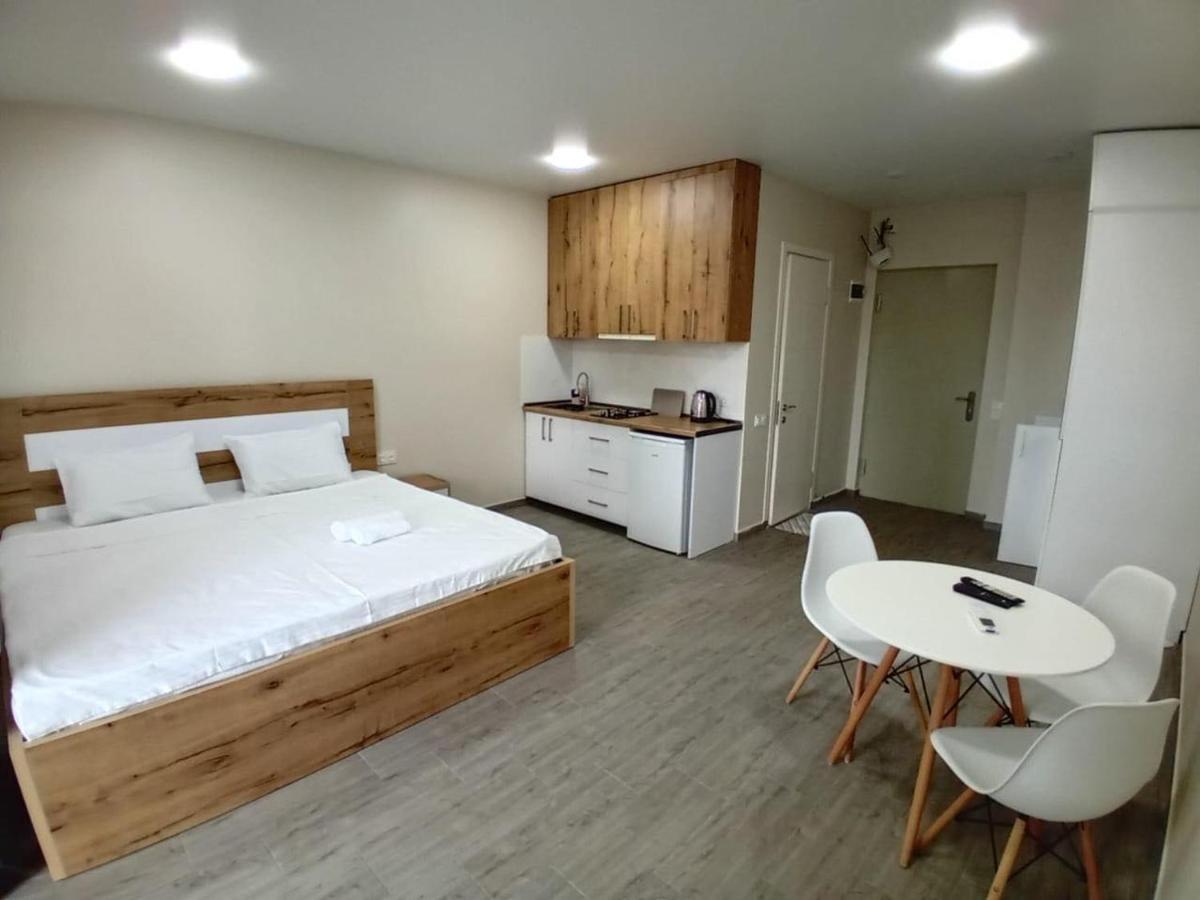 Central Park Apartment Batoumi Extérieur photo